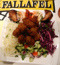 Falafel platter, Paris