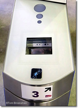 Eticket scanner, Gare Montparnasse, Paris, France