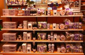 Violet-themed souvenirs, Toulouse